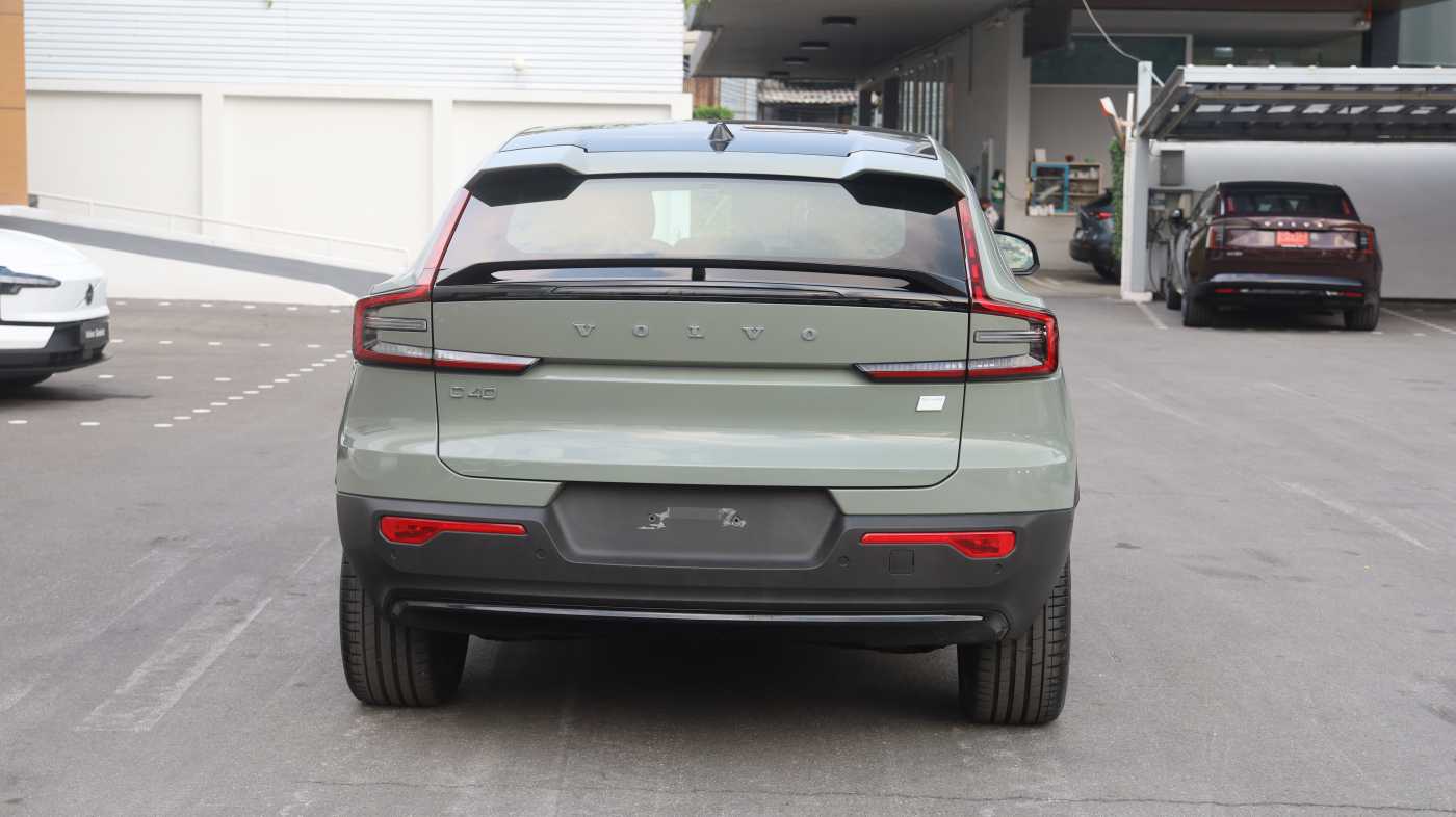 Volvo  Recharge Pure Electric - single motor