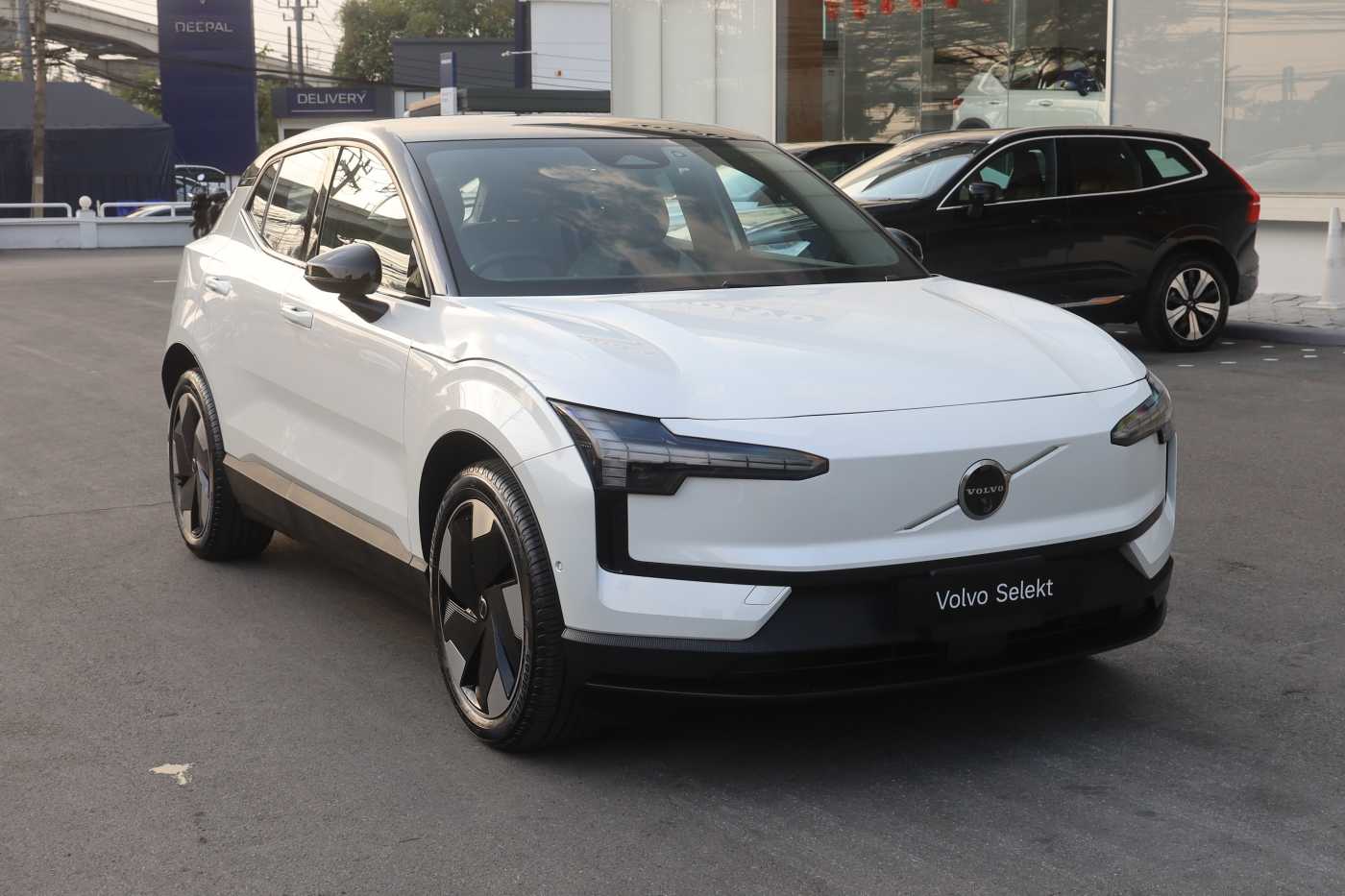 Volvo  Ultra - Twin Motor Performance