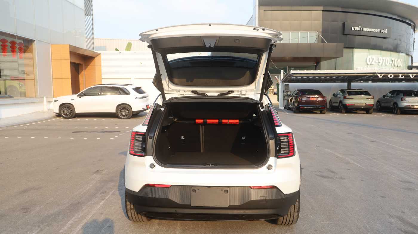 Volvo  Ultra - Twin Motor Performance