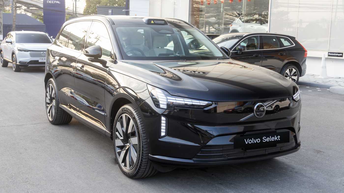 Volvo Ultra - Twin Performance 6 seats