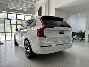 Volvo  Recharge Ultimate, T8 AWD plug-in hybrid, ไฟฟ้า/เบนซิน, Bright, 7 เบาะที่นั่ง