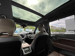 Volvo  Recharge Inscription Pro, T8 AWD plug-in hybrid, 7 เบาะที่นั่ง