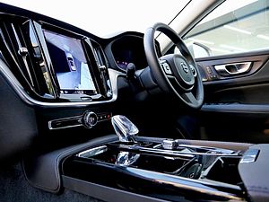Volvo  Recharge Ultimate, T8 AWD plug-in hybrid, ไฟฟ้า/เบนซิน, Bright