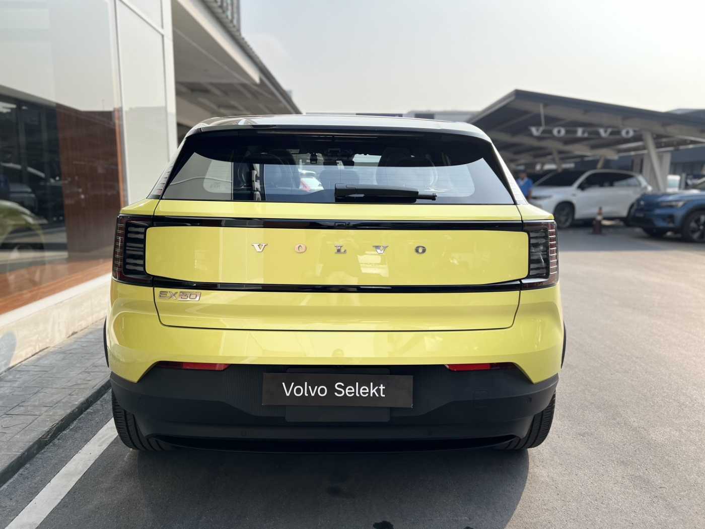 Volvo Ultra - Twin Motor Performance