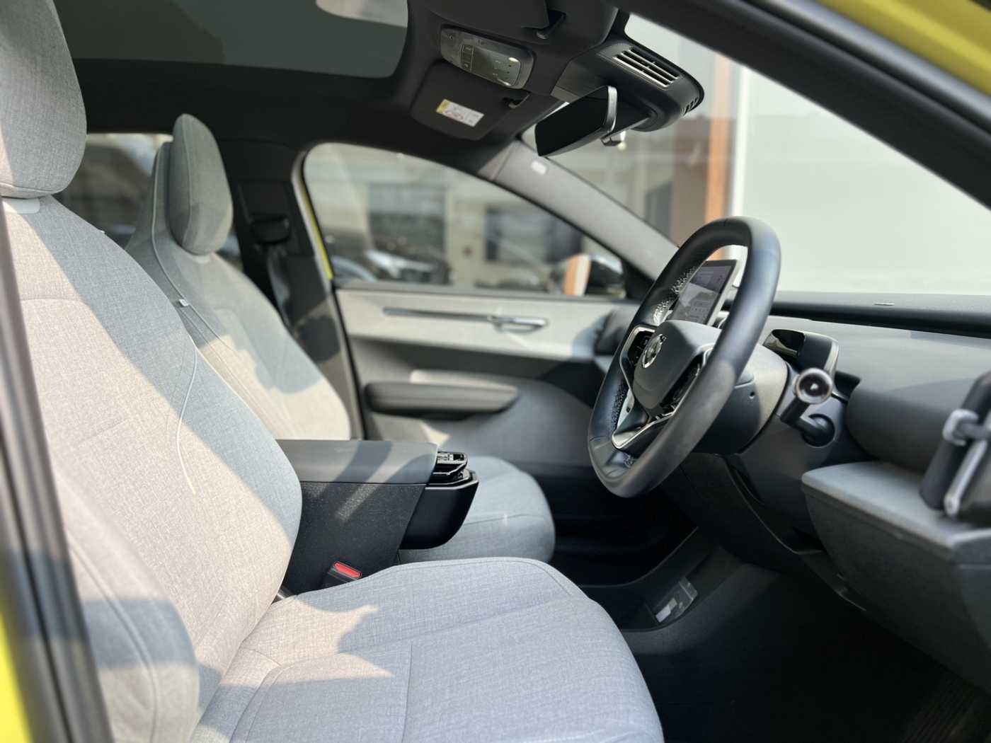 Volvo Ultra - Twin Motor Performance