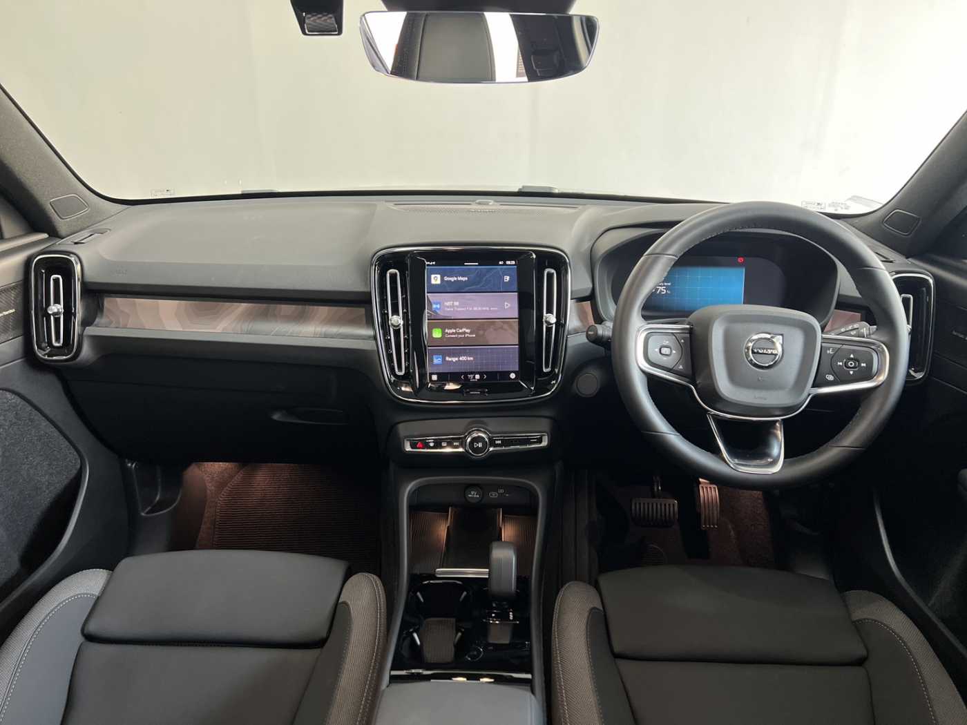 Volvo  Ultra - Twin Motor