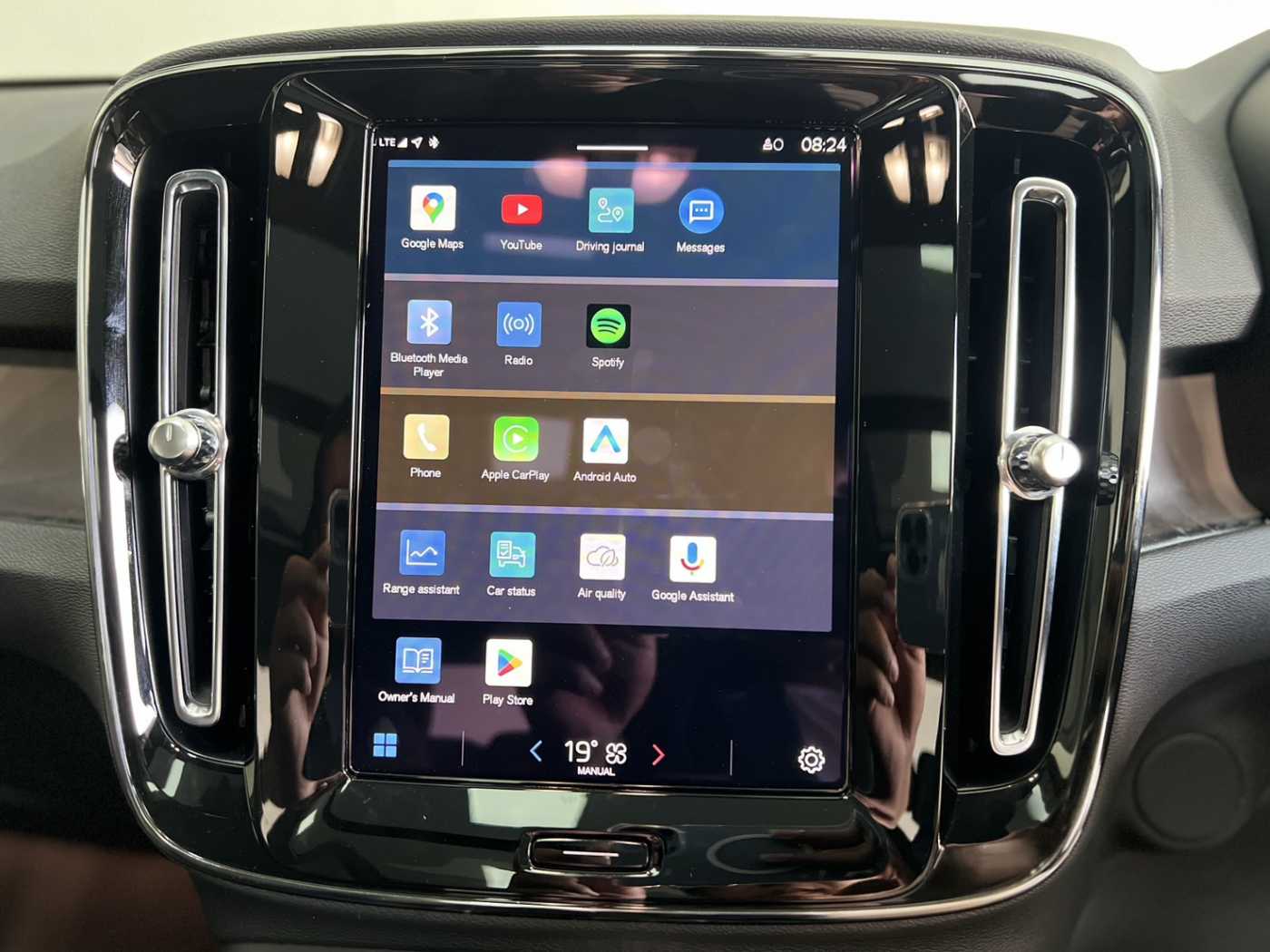 Volvo  Ultra - Twin Motor