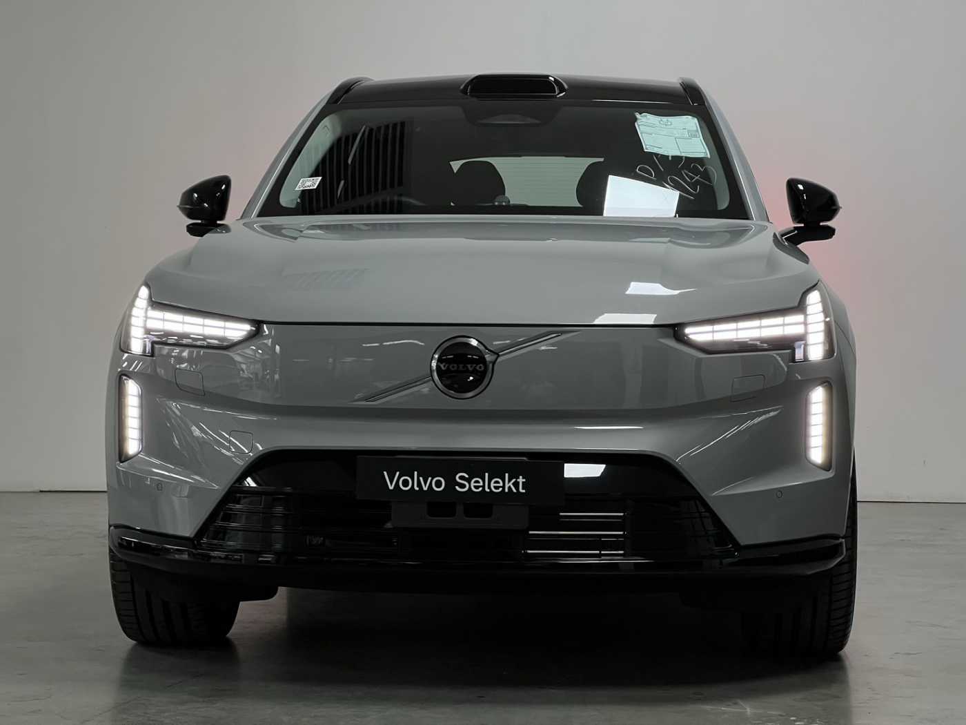 Volvo  Ultra - Twin Performance 6 seats