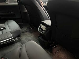 Volvo Ultra - Twin Performance 6 seats