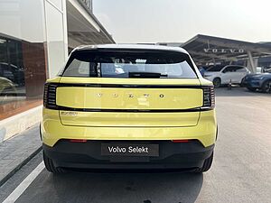 Volvo Ultra - Twin Motor Performance