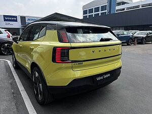 Volvo Ultra - Twin Motor Performance