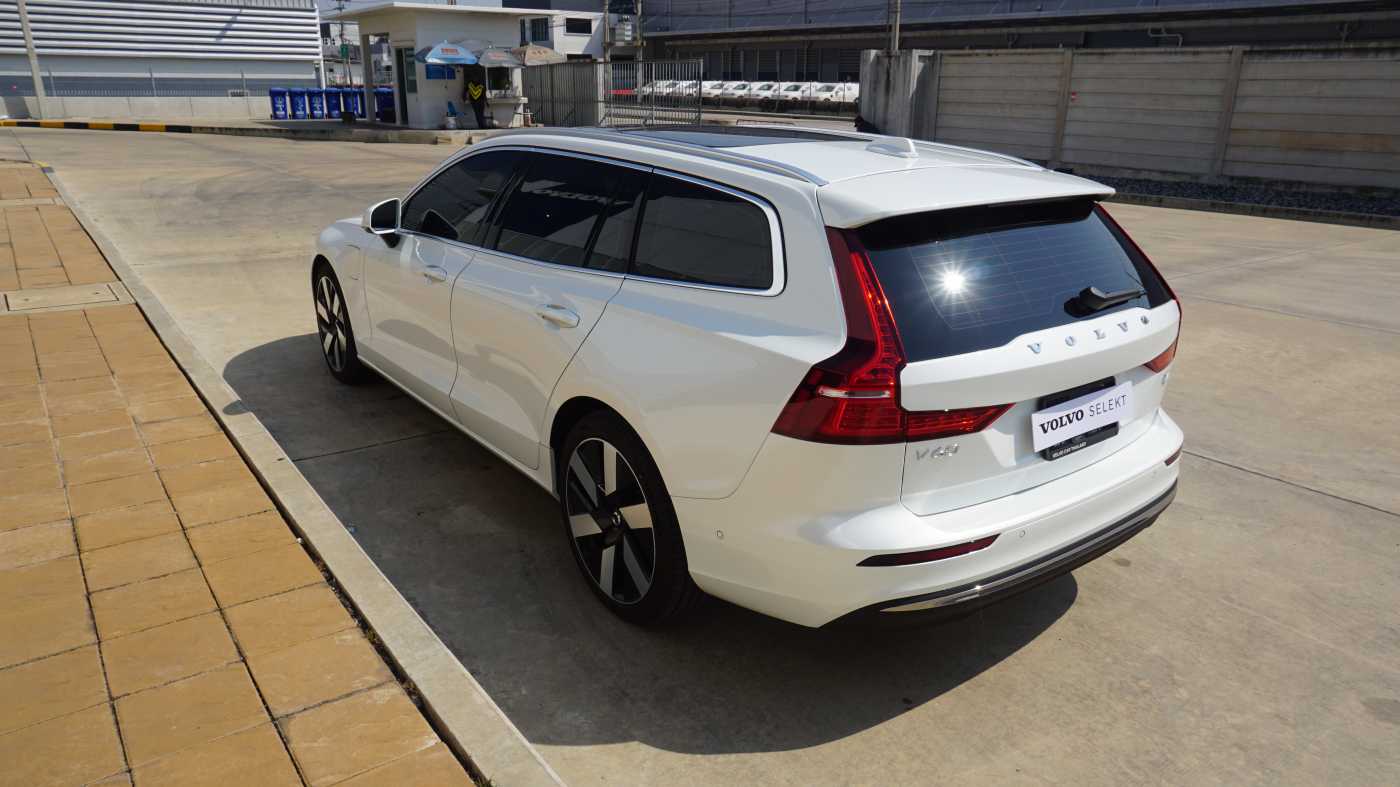 Volvo  Recharge Ultimate T8 plug in hybrid Bright (MY24) (462hp)