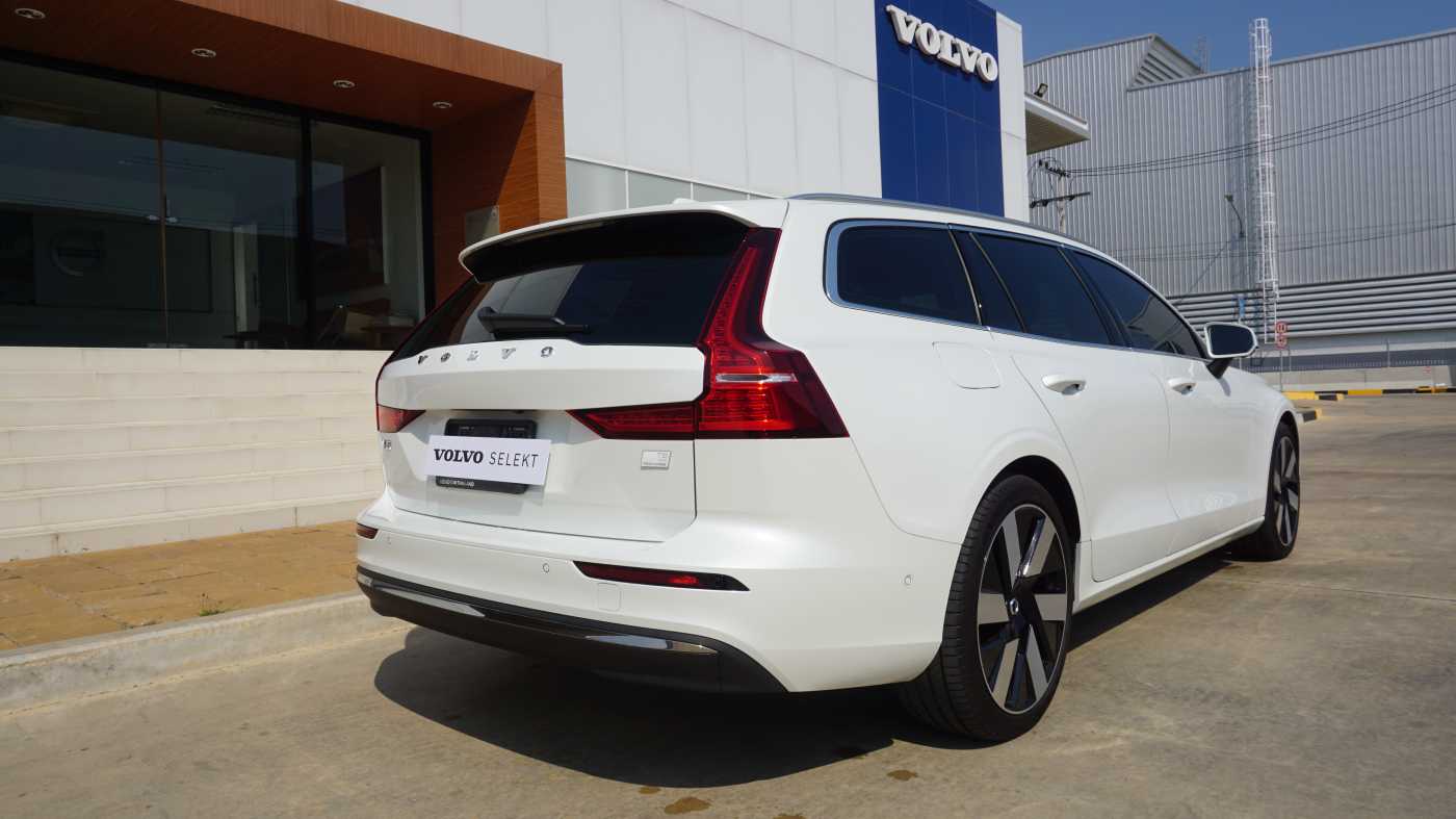 Volvo  Recharge Ultimate T8 plug in hybrid Bright (MY24) (462hp)