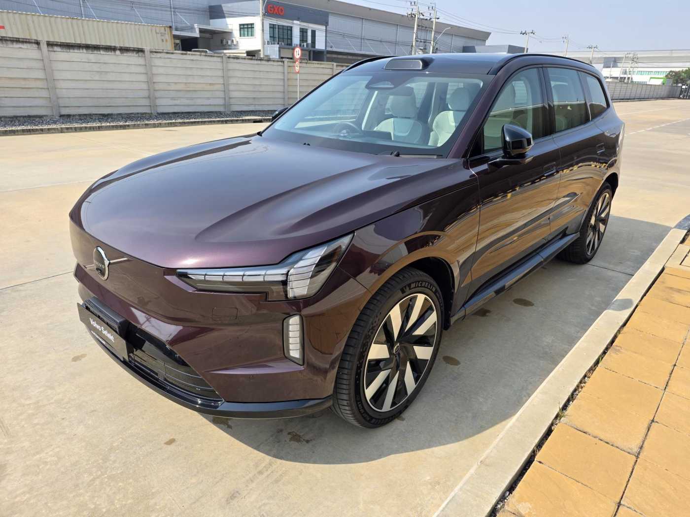 Volvo  Ultra - Twin Performance 6 seats (MY25)