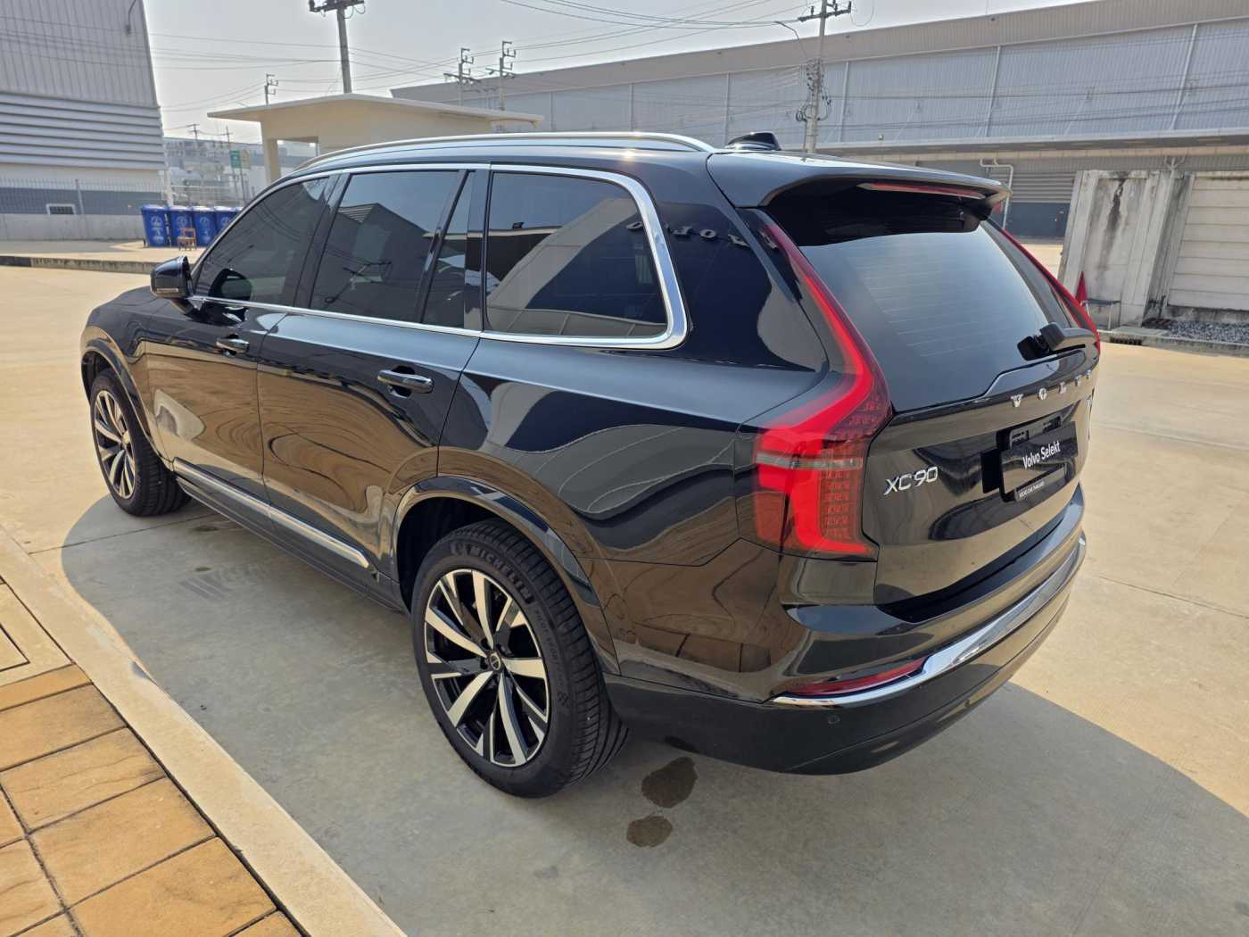 Volvo  Ultra - T8 Plug-in Hybrid Bright (MY25)