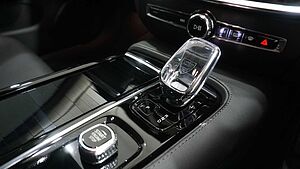 Volvo  Recharge Ultimate T8 Plug-in Hybrid Bright MY23 (460hp)