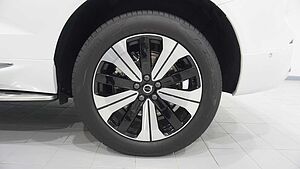Volvo  Recharge Ultimate T8 Plug-in Hybrid Bright (460hp)